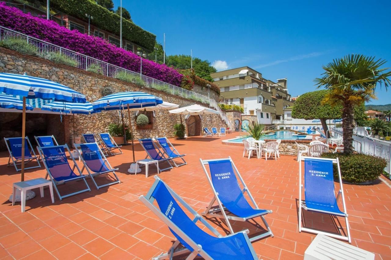Residence Sant'Anna Pietra Ligure Exterior foto